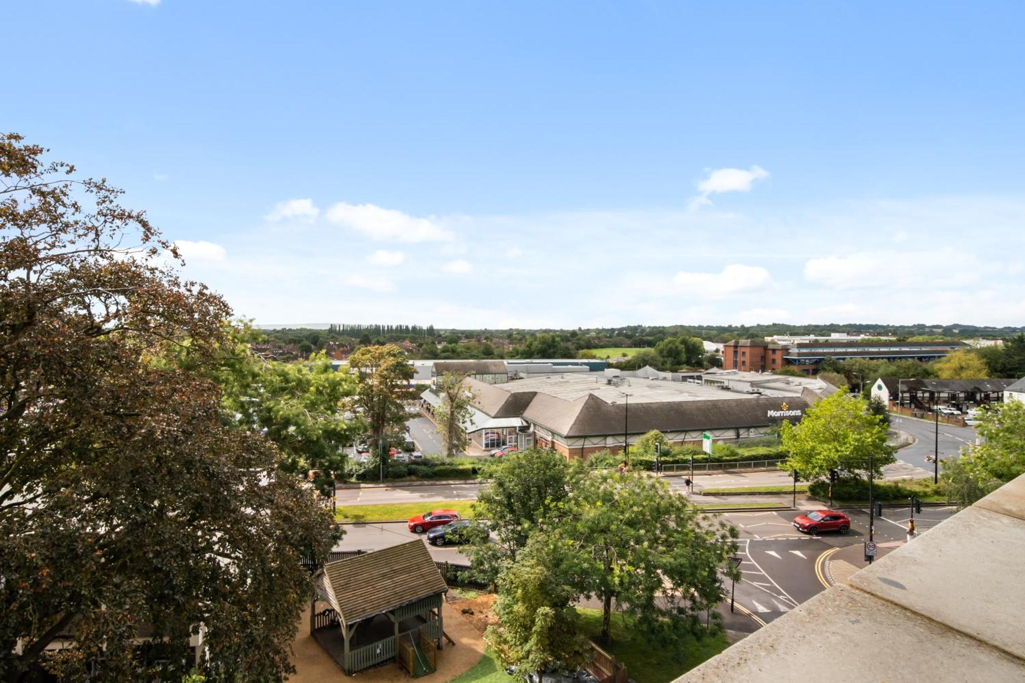 Livestay-Modern Apartments Building In Aylesbury Aylesbury  Eksteriør bilde